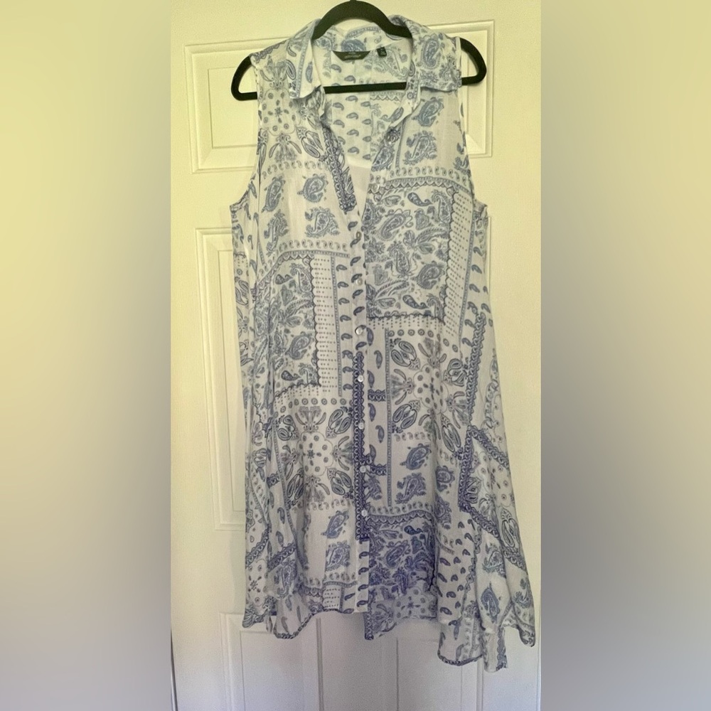 Mlle Gabrielle Blue and White Paisley sleeveless fully lined dress